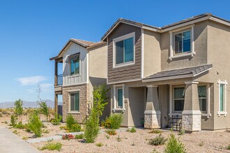 Ironwood Homes at River Run in Avondale, AZ - Foto de edificio - Building Photo