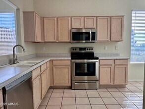 10307 E Tierra Buena Ln in Scottsdale, AZ - Building Photo - Building Photo