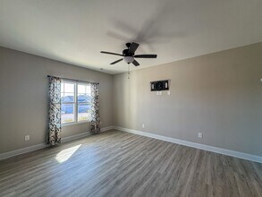 352 Bulldawg Ln in Raeford, NC - Building Photo - Building Photo