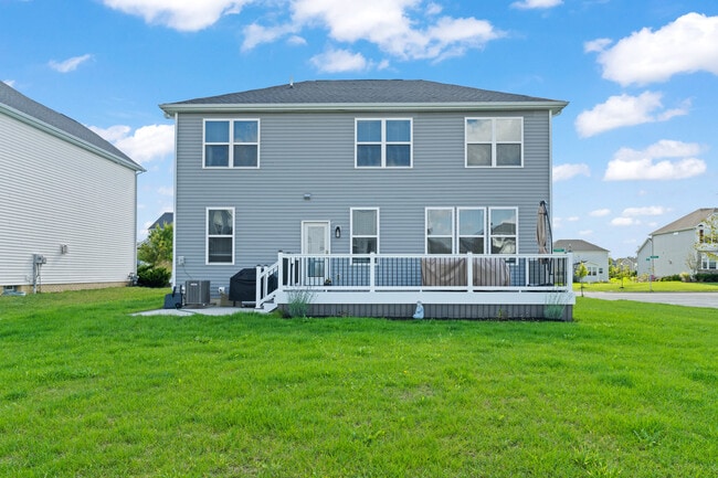 369 Lemming Dr in Sunbury, OH - Building Photo - Building Photo