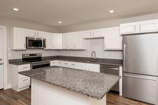 Auburn West Apartments in Indianapolis, IN - Building Photo