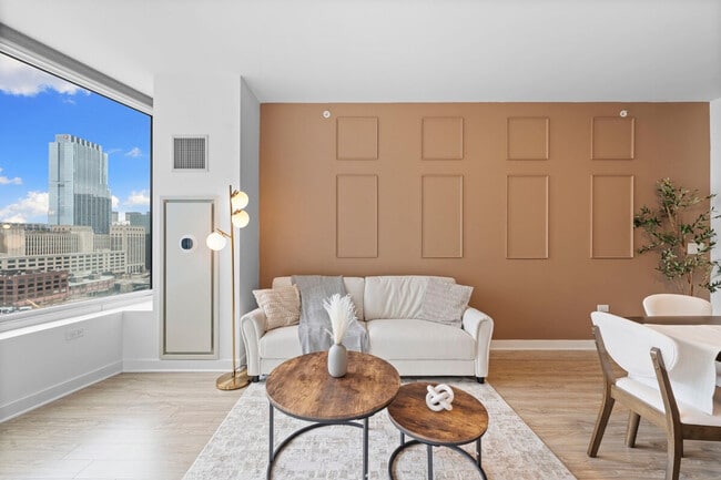 property at 720 S Wells St