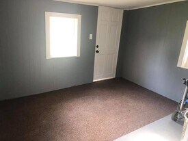 804 S 4th St in Oregon, IL - Building Photo