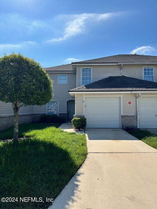 205 Long Bridge Rd in Jacksonville, FL - Building Photo