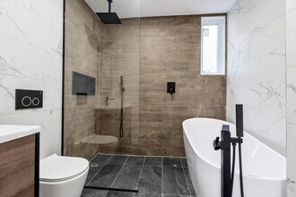 4819 Lacombe Av in Montréal, QC - Building Photo - Building Photo