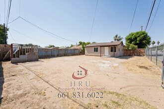 2731 Security Ave in Bakersfield, CA - Building Photo - Building Photo
