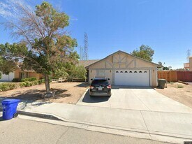 13197 Snowview Rd in Victorville, CA - Building Photo