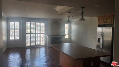 412 S Wilton Pl in Los Angeles, CA - Building Photo - Building Photo