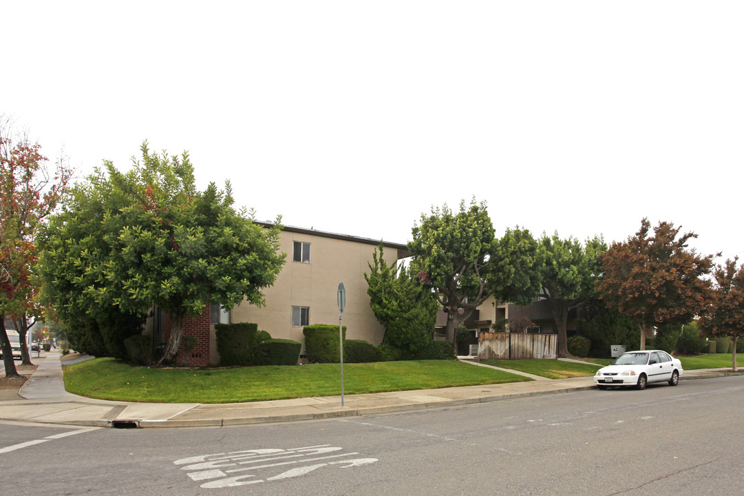 10161-10163 Park Circle West in Cupertino, CA - Building Photo