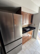 10 E Ontario St, Unit 4402 in Chicago, IL - Building Photo - Building Photo