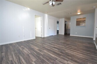 101 Morrow St in Georgetown, TX - Foto de edificio - Building Photo