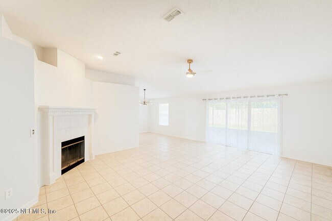 2898 Canyon Falls Dr in Jacksonville, FL - Building Photo - Building Photo