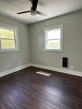 528 Fleming St in Hendersonville, NC - Building Photo - Building Photo