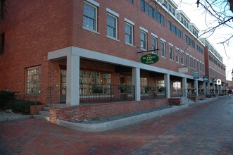 1 Merrimac St in Newburyport, MA - Building Photo - Building Photo
