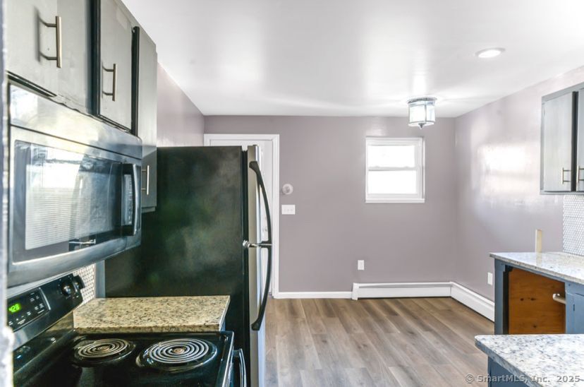 22 Wyman St in Waterbury, CT - Building Photo