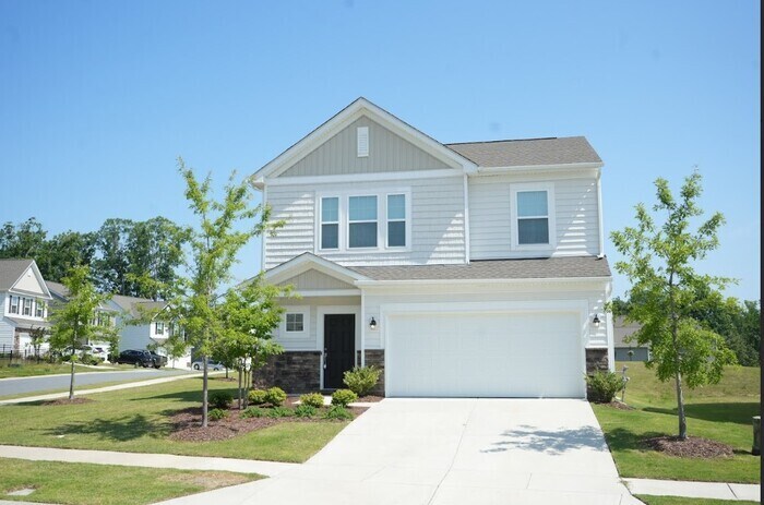 15224 Lake Ridge Rd in Charlotte, NC - Building Photo