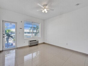 540 74th St in Miami Beach, FL - Building Photo - Building Photo