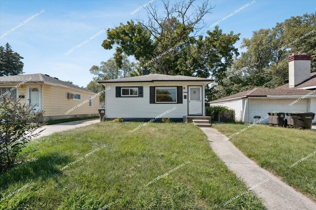 property at 8290 Syracuse St