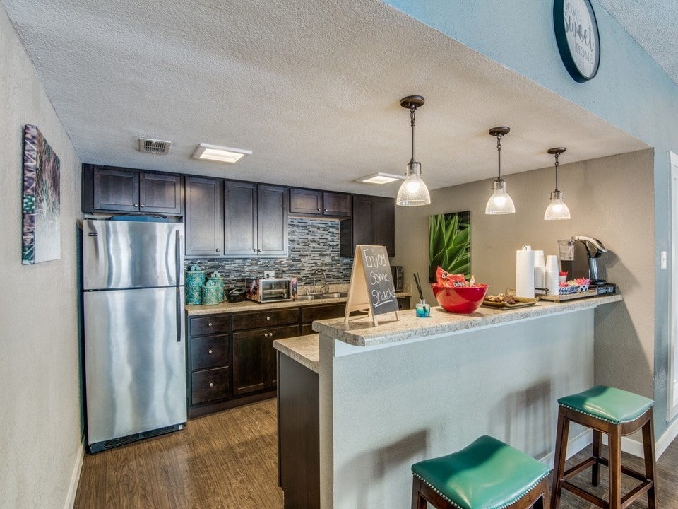 Torino Villas in San Antonio, TX - Building Photo