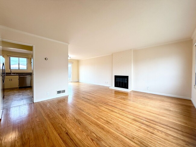 447 Imperial Dr in Pacifica, CA - Building Photo - Building Photo