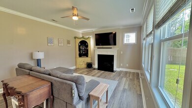 108 Courtney Dr in Jacksonville, NC - Building Photo - Building Photo