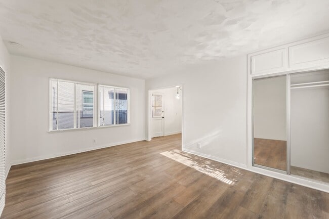 12107 Washington Pl, Unit 12107 in Los Angeles, CA - Building Photo - Building Photo