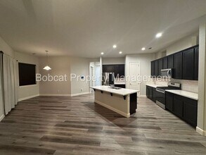 925 Cranfield Ct in Reno, NV - Building Photo - Building Photo