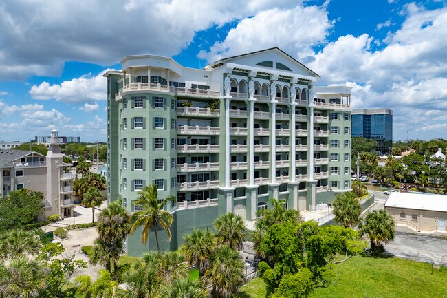 Melbourne Harbor Condominiums in Melbourne, FL - Building Photo - Building Photo