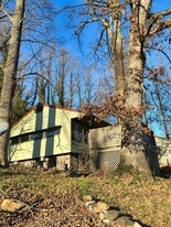 148 W Wadsworth Cir in Oak Ridge, TN - Building Photo