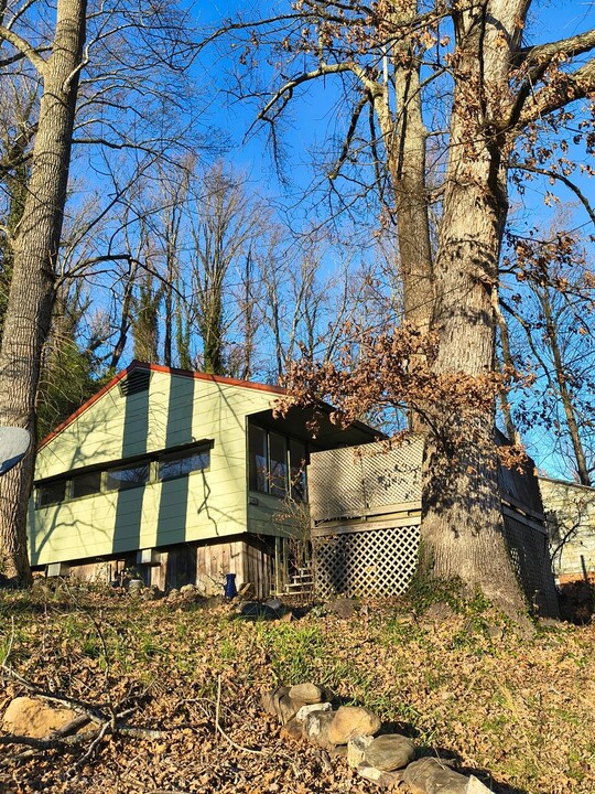 148 W Wadsworth Cir in Oak Ridge, TN - Building Photo