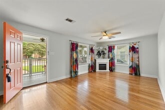 2209 Portsmouth St in Houston, TX - Building Photo - Building Photo