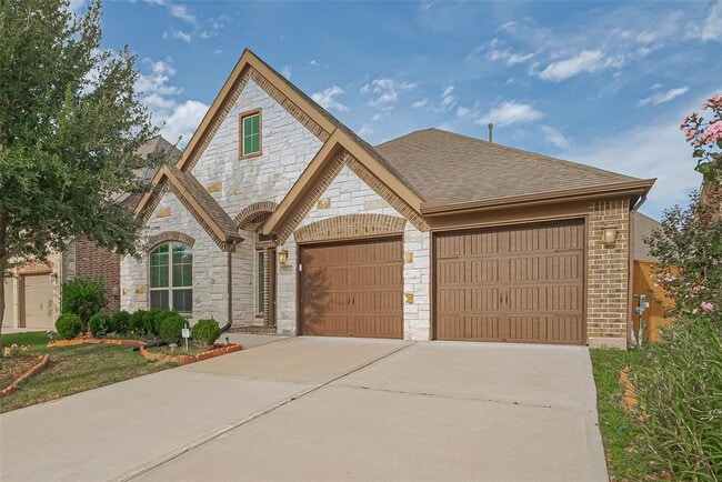 property at 10623 Davlee Ln