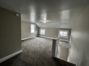 38 E Penn St-Unit -Apt 3 in Carlisle, PA - Building Photo - Building Photo