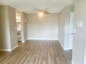 Hermitage Village Apartments in Edmonton, AB - Building Photo - Building Photo