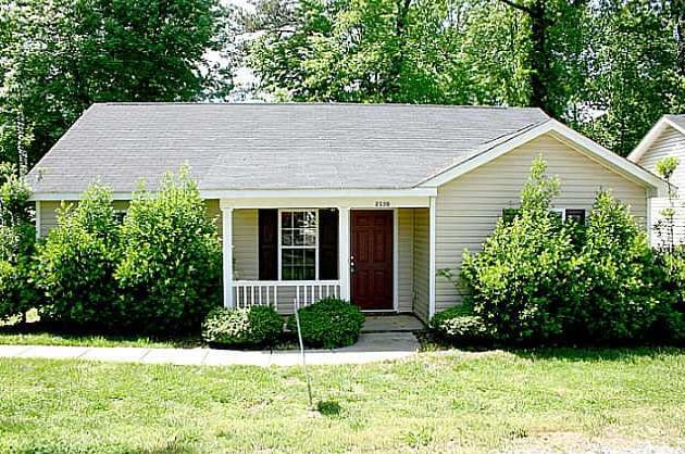property at 2130 Amesbury Ave