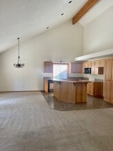 19947 Quail Pine Loop in Bend, OR - Building Photo - Building Photo