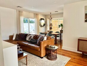 4504 W Village Ct in Austin, TX - Building Photo - Building Photo