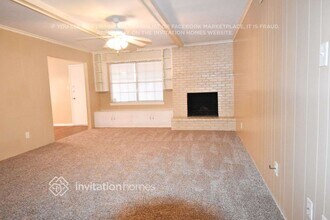 945 Clear Springs Dr in Desoto, TX - Building Photo - Building Photo