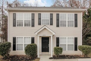 6516 Lynmont Dr in Charlotte, NC - Building Photo