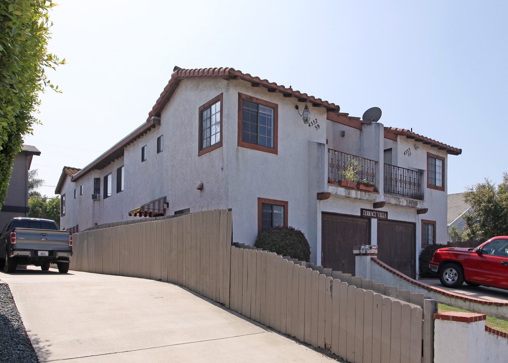 Terrace Villa in San Diego, CA - Building Photo