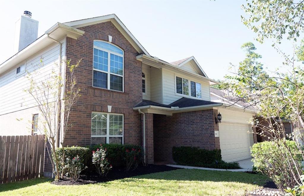 102 N Queenscliff Cir in Spring, TX - Building Photo