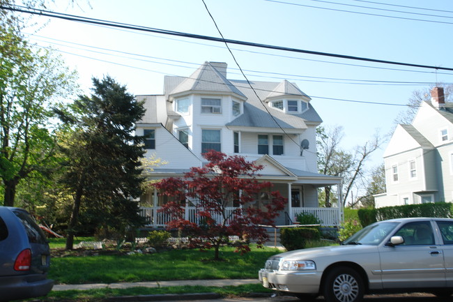 184 Franklin Ave in Long Branch, NJ - Building Photo - Building Photo