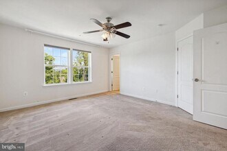 6252 Newport Ct in Frederick, MD - Building Photo - Building Photo