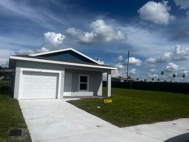 1524 Las Villas Blvd in Sebring, FL - Foto de edificio