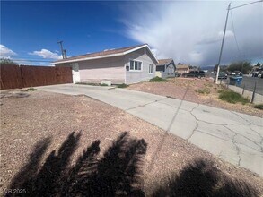 2257 Colebrook St in Las Vegas, NV - Building Photo - Building Photo