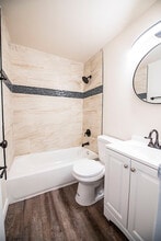 Station Walk Apartments in Philadelphia, PA - Foto de edificio - Building Photo