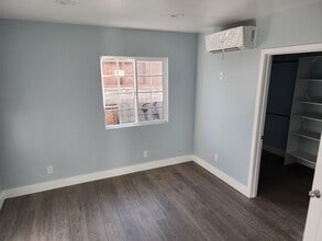 8643 Wakefield Ave in Los Angeles, CA - Building Photo - Building Photo