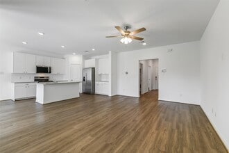 13610 Pine Dr in Cypress, TX - Building Photo - Building Photo