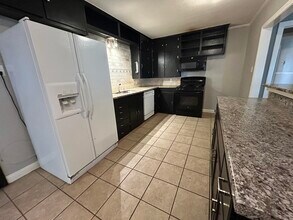 3310 28th St in Lubbock, TX - Foto de edificio - Building Photo