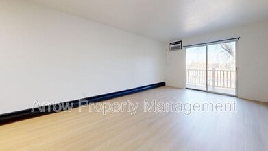 215 E Arbor Ave in Bismarck, ND - Building Photo - Building Photo